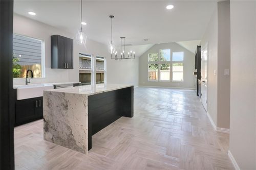 704 Mcnair St, Navasota, TX, 77868-2575 | Card Image