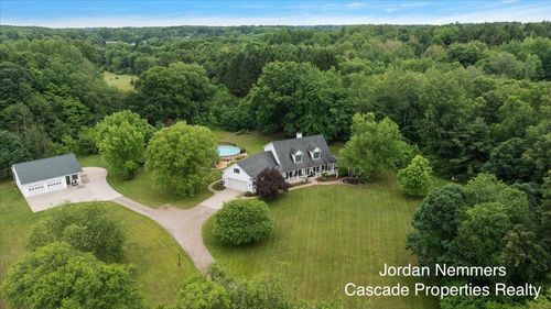 8236 Alpine Ave, Sparta, MI, 49345-9413 | Card Image