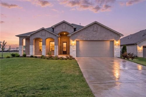 22668 W 88th St, Lenexa, KS, 66227-8113 | Card Image
