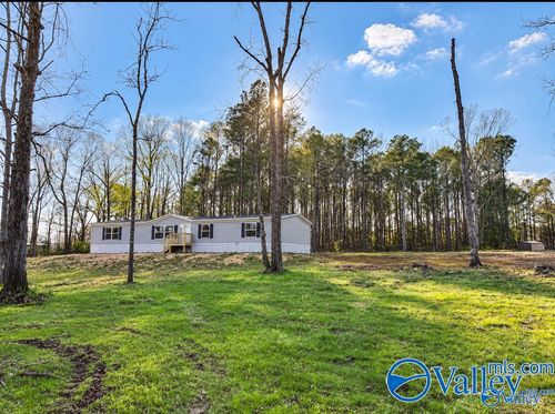 301 Farris Rd, Eldridge, AL, 35554-4325 | Card Image