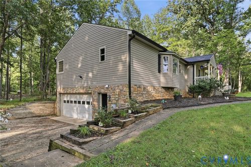 2678 Poplar Forest Dr, Powhatan, VA, 23139-6328 | Card Image