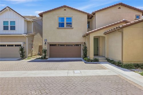 3-7022 Calla Lily Dr, Fontana, CA, 92336-2979 | Card Image