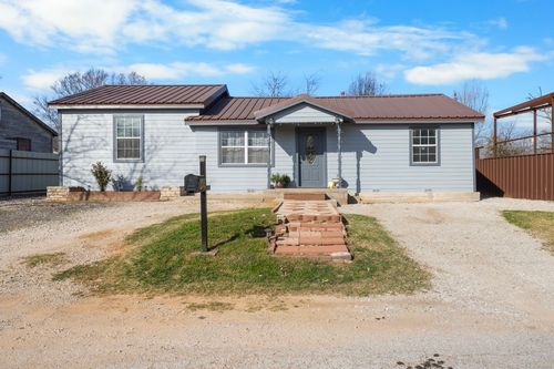 1409 18th St, Bridgeport, TX, 76426-2517 | Card Image