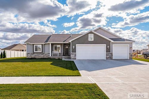 5082 E Nelson Dr, Iona, ID, 83427-4100 | Card Image