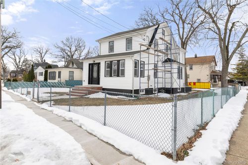 67 Ellison Ave, Freeport, NY, 11520-1244 | Card Image