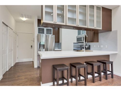 405-1000 E 1st Ave, Denver, CO, 80218-3855 | Card Image