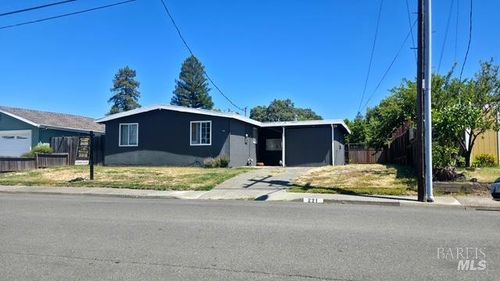 221 Terrace Boulevard, Healdsburg, CA, 95448 | Card Image