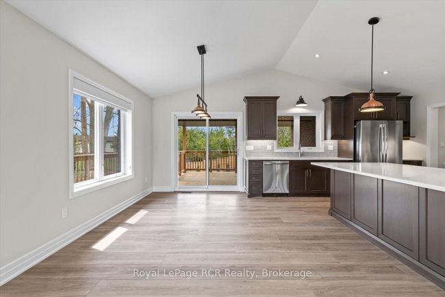 111 Macdonald Cres, House other with 4 bedrooms, 3 bathrooms and 4 parking in Grey ON | Image 9