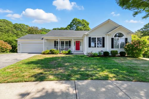 52 Tum A Lum Cir, Westerly, RI, 02891-3156 | Card Image