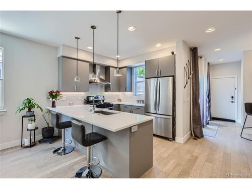 1424 Knox Ct, Denver, CO, 80204-1648 | Card Image