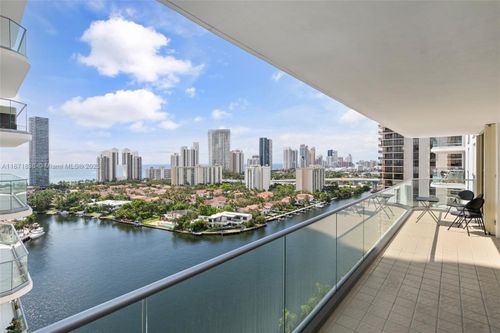 apt-22f-19707 Turnberry Way, Aventura, FL, 33180-2505 | Card Image