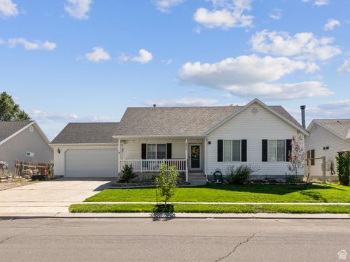 2020 Autumn St, Eagle Mountain, UT, 84005-5205 | Card Image