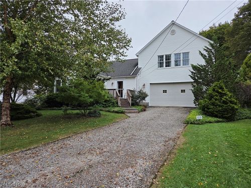 3221 Seifert Lewis Road, Hubbard, OH, 44425 | Card Image