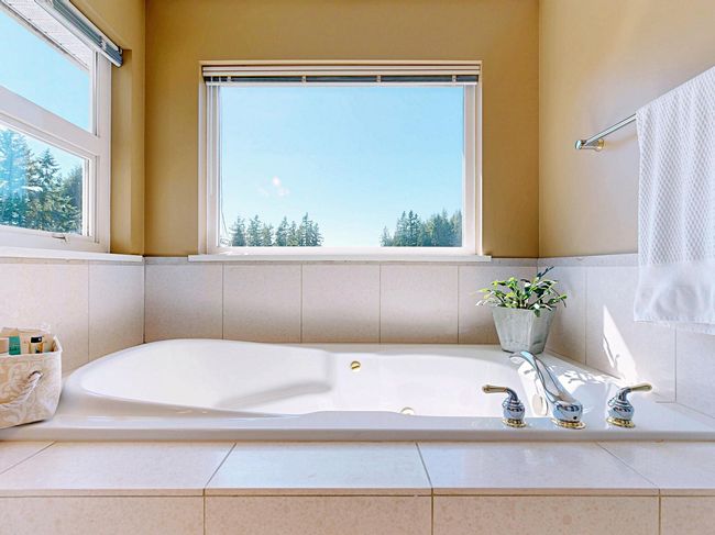 9 Hett Creek Dr, House other with 5 bedrooms, 4 bathrooms and 4 parking in Port Moody BC | Image 25