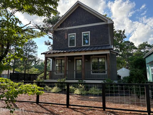 295 E Ohio Ave, Southern Pines, NC, 28387-4930 | Card Image