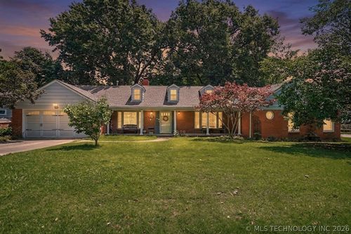 4623 S Florence Ave, Tulsa, OK, 74105-5215 | Card Image