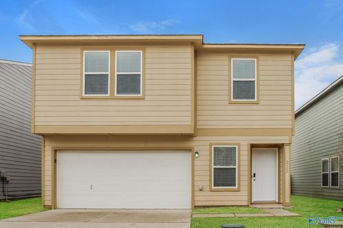 213 Farmington Dr, Harvest, AL, 35749-7897 | Card Image