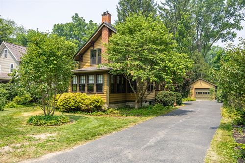 6 Line St, Pittsford, NY, 14534-1458 | Card Image