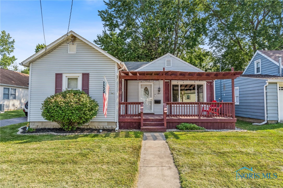 Eagle St, Findlay, OH 45840