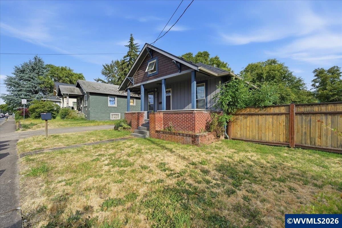 Residential in Albany 4