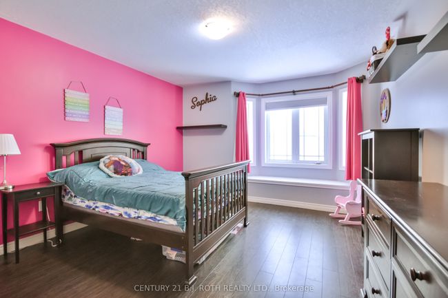 212 Maplewood Dr, House other with 3 bedrooms, 3 bathrooms and 4 parking in Angus ON | Image 18