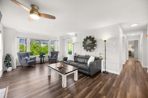207-20350 54 Ave, Langley, BC, V3A8J4 | Card Image