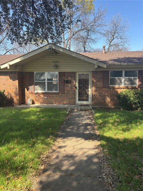 6509 Marcille Ct, Richland Hills, TX, 76118-6262 | Card Image