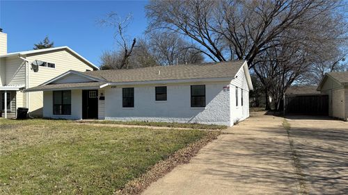 4320 Live Oak Dr, Mesquite, TX, 75150-2324 | Card Image