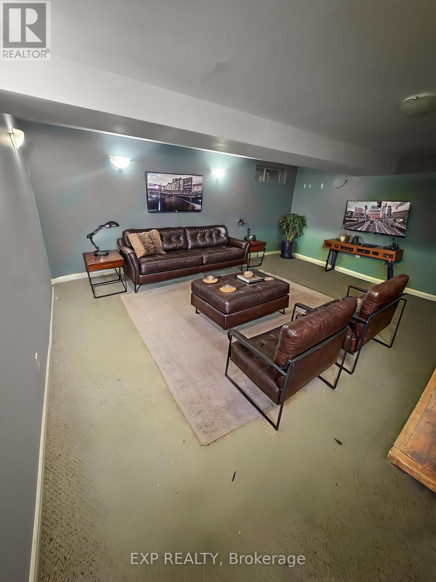 Residential Lease in Kitchener 4