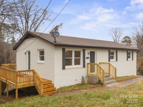 3272 Wilson Heights Dr, Hildebran, NC, 28637-8255 | Card Image