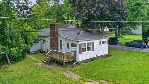 1411 Easton Ave, Madison, OH, 44057-1113 | Card Image