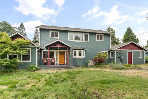 605 W 4th St, Phoenix, OR, 97535-5711 | Card Image