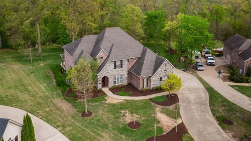 1484 Le Chesnay Dr, Centerton, AR, 72719-8805 | Card Image