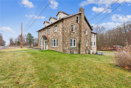 537 Lincoln Hwy, Boswell, PA, 15531-2523 | Card Image
