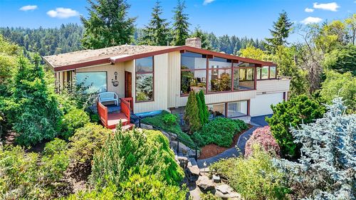 16906 13th Ave Nw, Shoreline, WA, 98177-3831 | Card Image