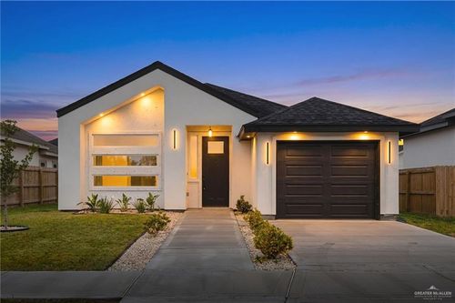 6109 N Luz Del Sol St, Edinburg, TX, 78542-7395 | Card Image