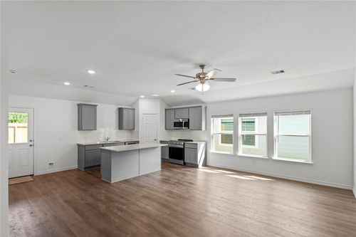 1880 Redwood Ln, Dayton, TX, 77535-1678 | Card Image