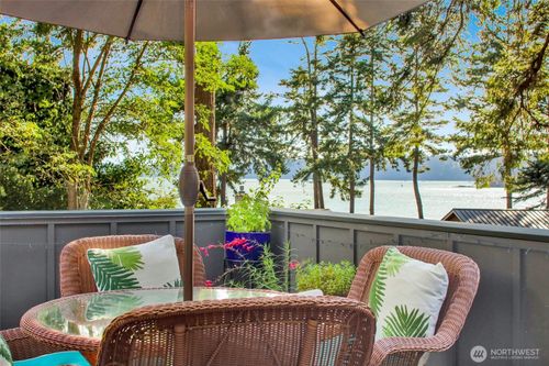 16735 Chilberg Ave, La Conner, WA, 98257-8941 | Card Image
