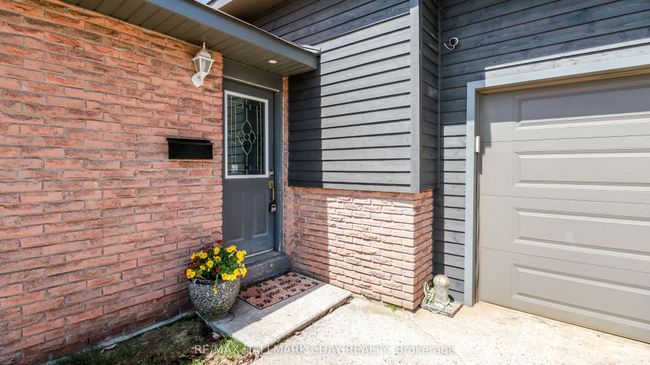 51 Christie Cres, House other with 4 bedrooms, 2 bathrooms and 4 parking in Barrie ON | Image 6