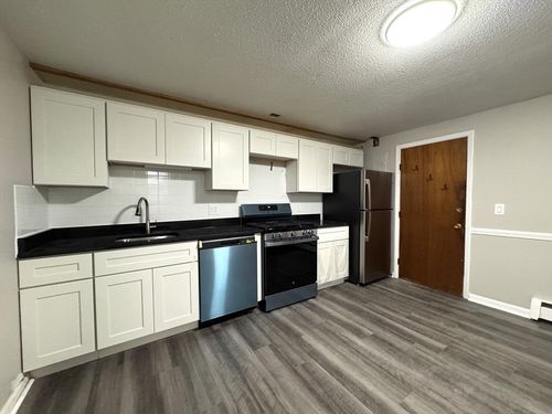 3-b3-805 Haverhill Street, Rowley, MA, 01969 | Card Image