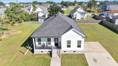 1901 Alexander Ave, Arabi, LA, 70032-1746 | Card Image