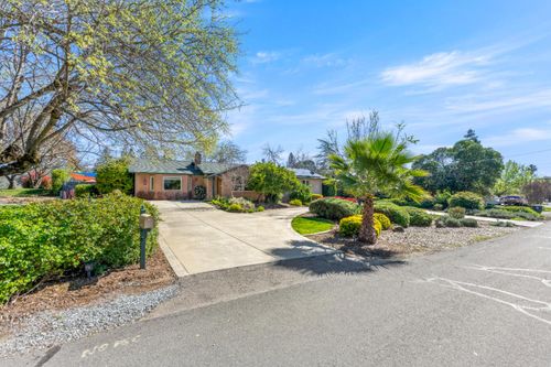 4015 Bonanza Way, Loomis, CA, 95650-8510 | Card Image