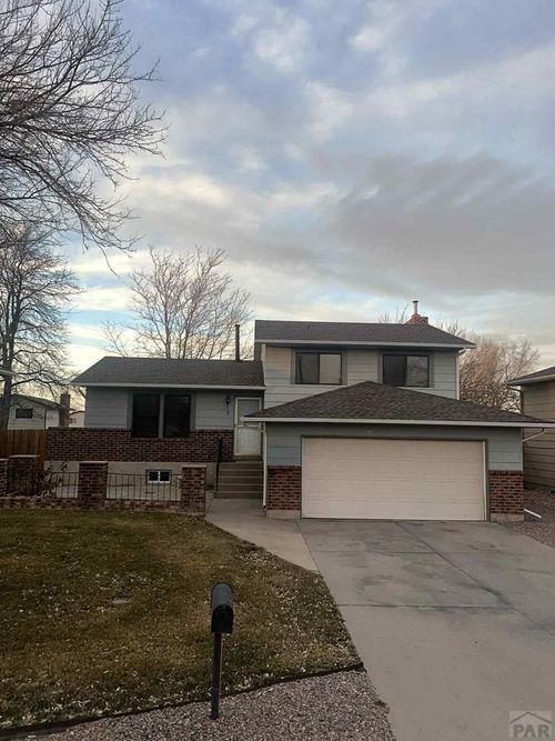 0-3 Senate Ct, Pueblo, CO, 81005-1805 | Card Image