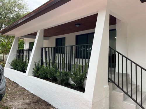 6150 Sw 16th St, Miami, FL, 33155-2111 | Card Image