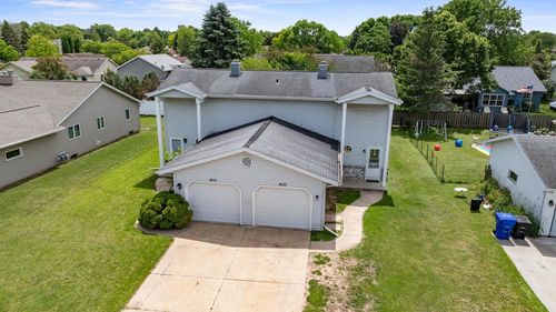1633 W Weiland Lane, APPLETON, WI, 54914 | Card Image