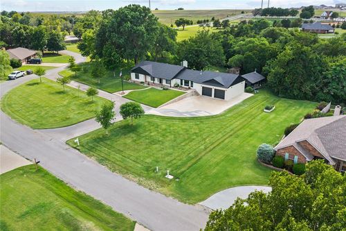 10095 N 2396 Rd, Weatherford, OK, 73096-9725 | Card Image
