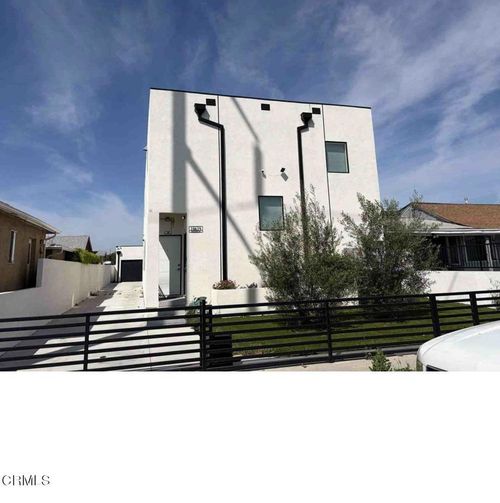 10619 S Felton Ave Avenue, Inglewood, CA, 90304 | Card Image
