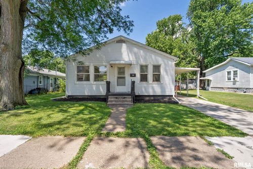 209 45th St, Moline, IL, 61265-1938 | Card Image
