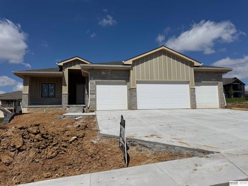 11002 S 101st St, Papillion, NE, 68046-3730 | Card Image