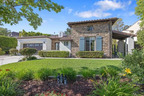 2463 Springbrook St, Thousand Oaks, CA, 91362-1147 | Card Image